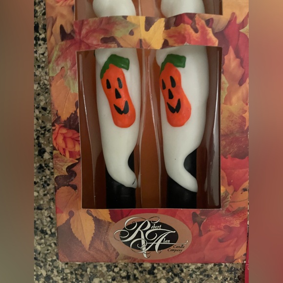 Pair of Vintage Ghost with Jack-o-Lantern Candlesticks- New In Box- Robert Alan - Picture 4 of 10